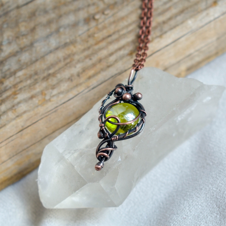 green-glass-necklace-wire-wrapping-jewelry-Pociecha-Jewelry-6.jpg
