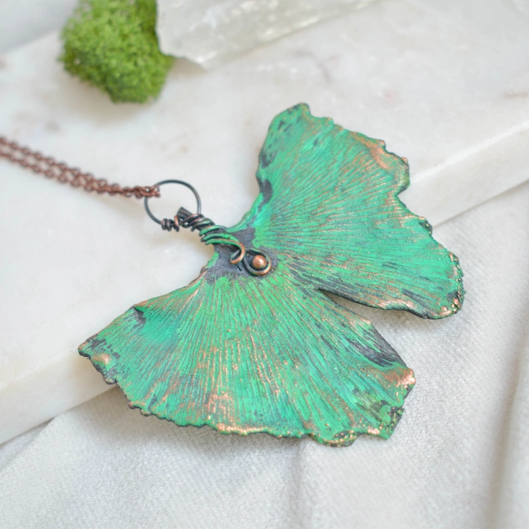 leaf-pendant-necklace-electroformed-plant-jewelry-Pociecha-Jewelry-9.jpg