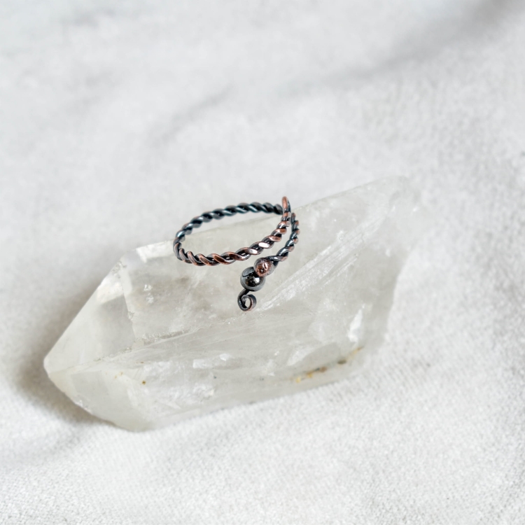 kyanite-pendant-necklace-copper-wire-wrapping-jewelry-Pociecha-Jewelry-19.jpg