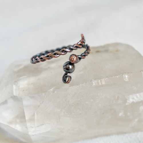 kyanite-pendant-necklace-copper-wire-wrapping-jewelry-Pociecha-Jewelry-41.jpg