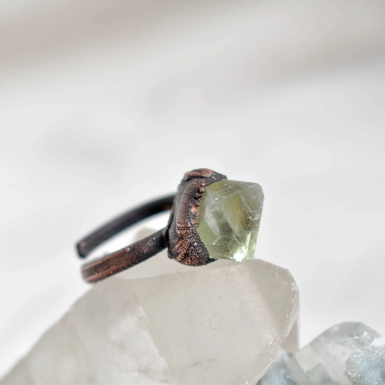 electroformed-gemstone-copper-ring-Pociecha-Jewelry-55.jpg