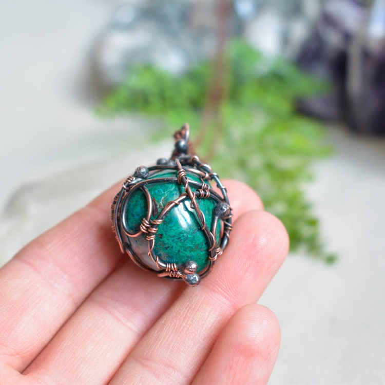 copper-wire-wrapped-pendant-Pociecha-Jewelry-4.jpg