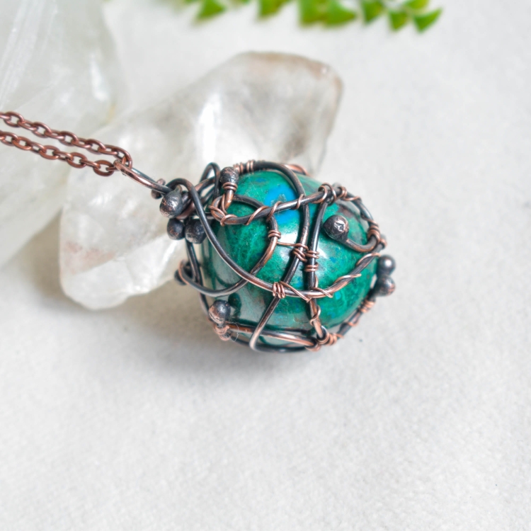copper-wire-wrapped-pendant-Pociecha-Jewelry.jpg