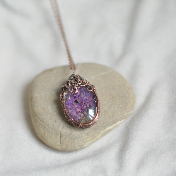 lilac-pressed-flower-terrarium-necklace-electroforming-pendant-neckalce-jewelry-Pociecha-Jewelry-47.jpg