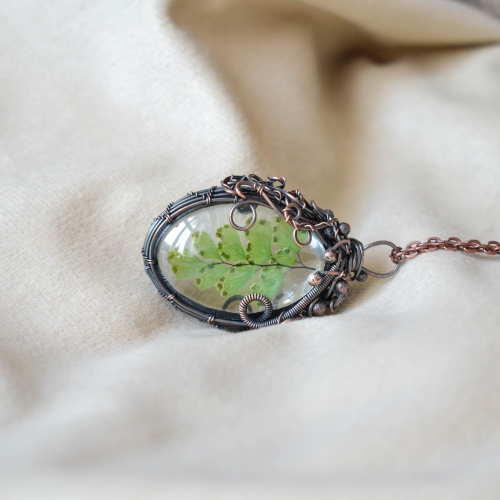 real-plant-necklace-pressed-flower-jewelry-copper-jewelry-POCIECHAjewelry.jpg