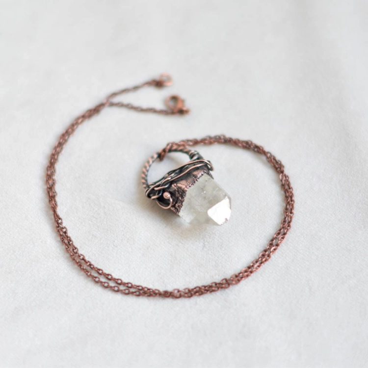 kryształy górskie-clear-quartz-necklace-Pociecha-Jewelry-42.jpg