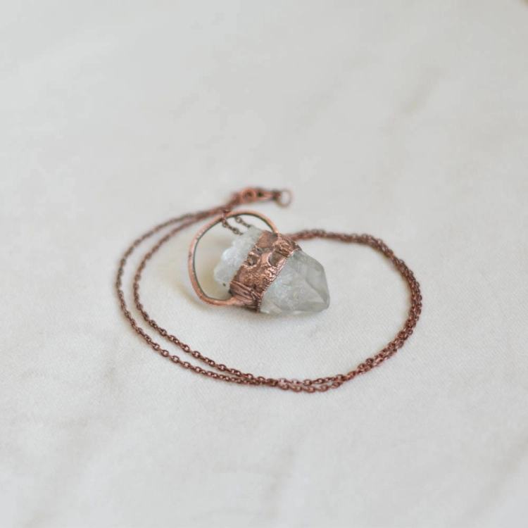kryształy górskie-clear-quartz-necklace-Pociecha-Jewelry-28.jpg