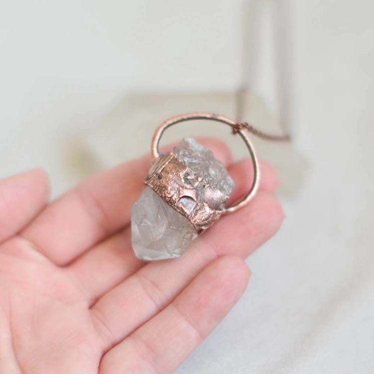 kryształy górskie-clear-quartz-necklace-Pociecha-Jewelry-30.jpg
