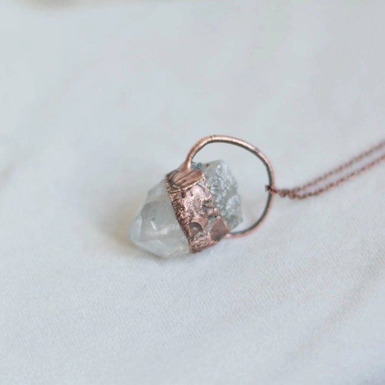 kryształy górskie-clear-quartz-necklace-Pociecha-Jewelry-32.jpg