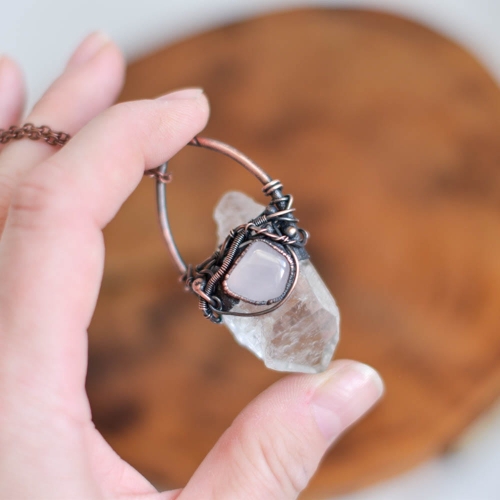 kryształy górskie-clear-quartz-necklace-Pociecha-Jewelry-13.jpg