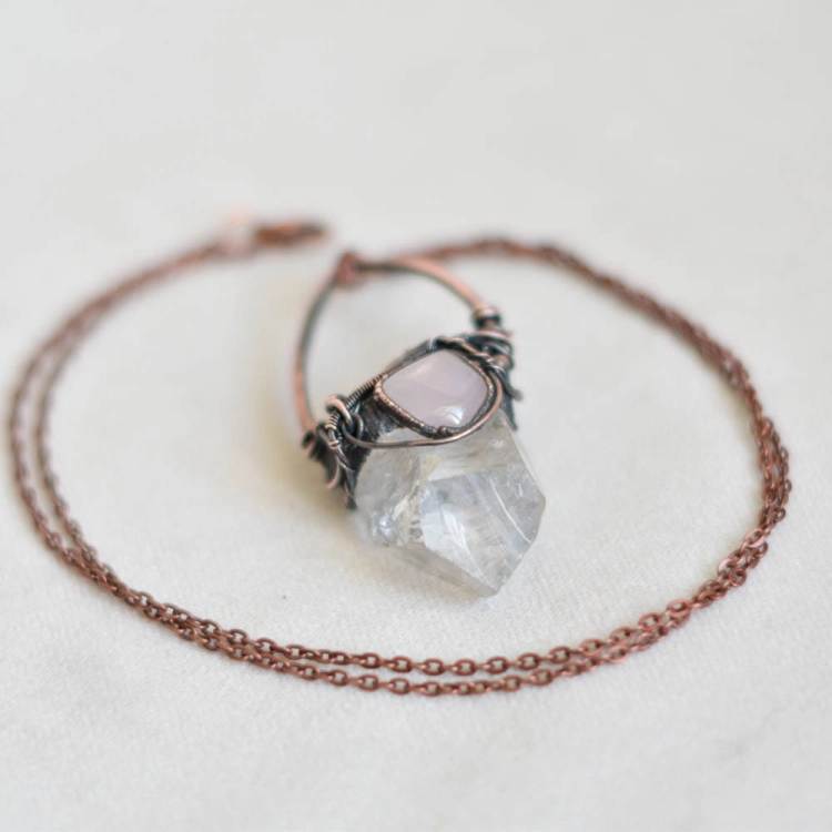 kryształy górskie-clear-quartz-necklace-Pociecha-Jewelry-17.jpg