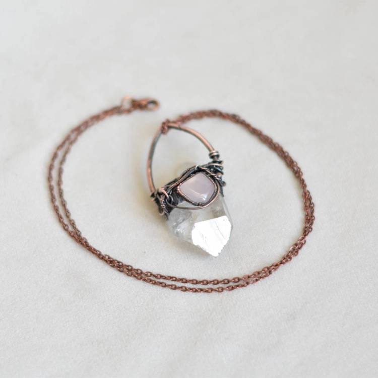 kryształy górskie-clear-quartz-necklace-Pociecha-Jewelry-18.jpg