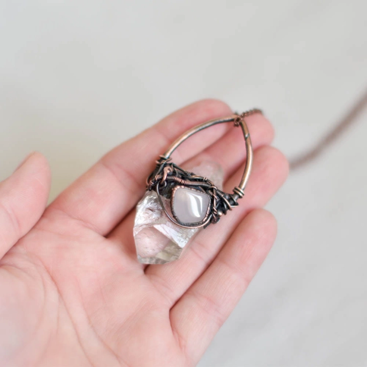 kryształy górskie-clear-quartz-necklace-Pociecha-Jewelry-20.jpg
