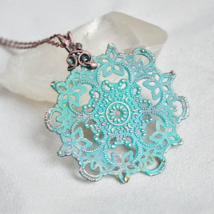 mandala-pendant-necklace-wire-wrapping-jewelry-Pociecha-Jewelry-2.jpg