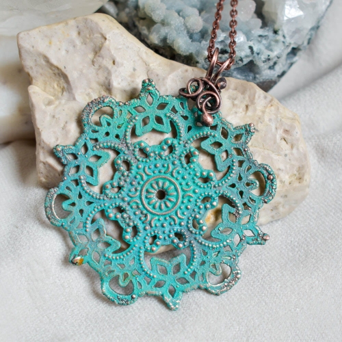 mandala-pendant-necklace-wire-wrapping-jewelry-Pociecha-Jewelry-9.jpg