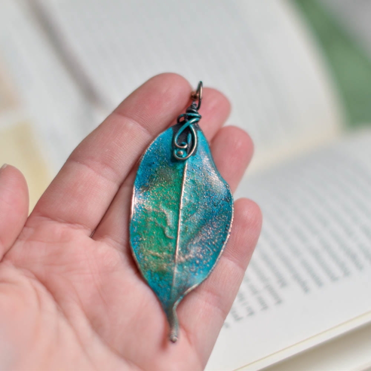 real-leaf-necklace-copper electroforming-pociecha-jewelry-pociechajewelry-16.jpg