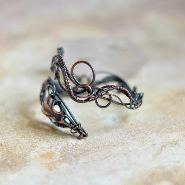 raven-skull-copper-bracelet-wire-wrapped-pociecha-jewelry-pociechajewelry-7.jpg