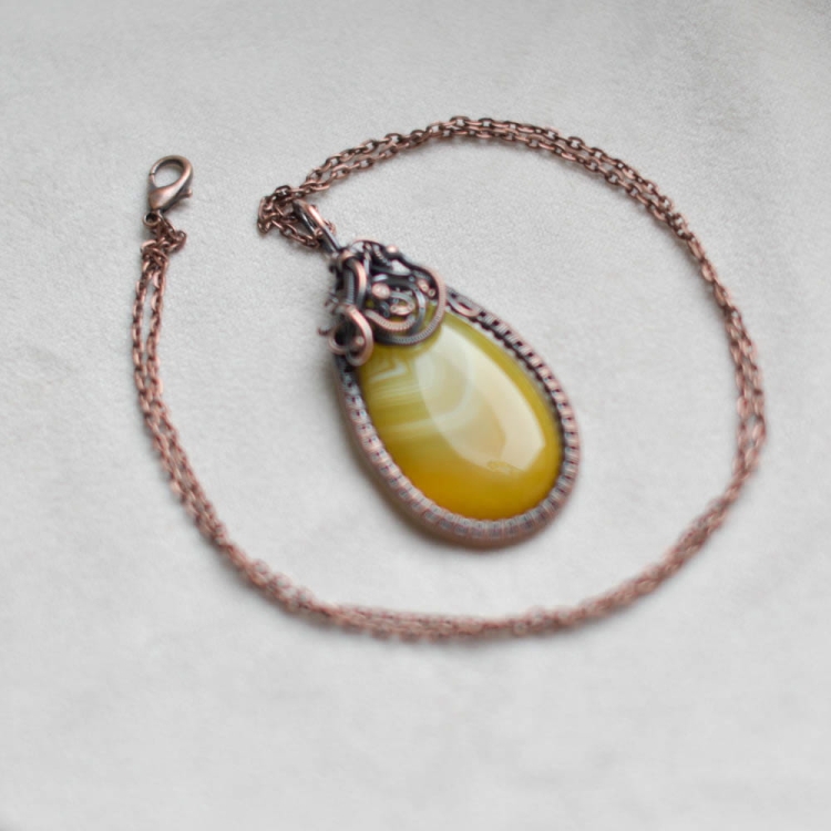 pociechajewelry-pociecha-jewelry-agat-żółty-kamień-wisior-wirewrapping-4.jpg