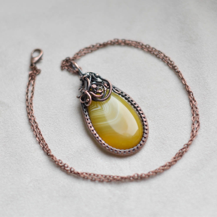 pociechajewelry-pociecha-jewelry-agat-żółty-kamień-wisior-wirewrapping-5.jpg