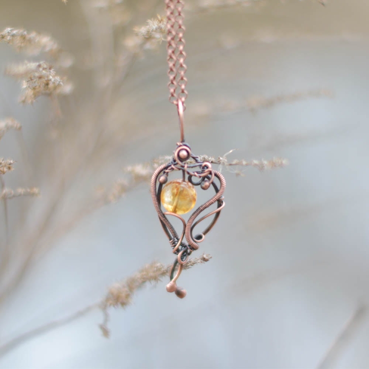 Elficki wisiorek z cytrynem na łańcuszku – kobieca biżuteria handmade