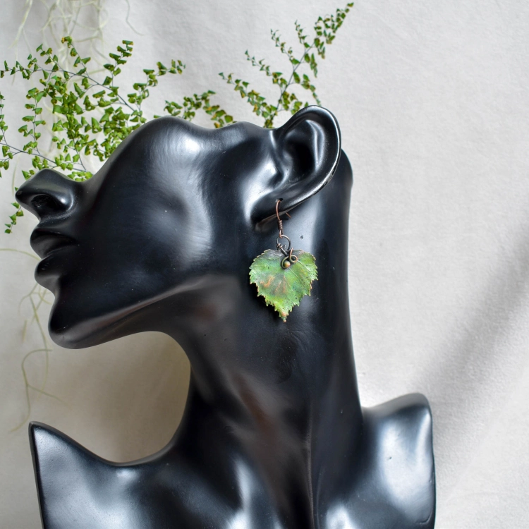 electroformed-leaf-copper-earrings-pociecha-jewelry-9.jpg