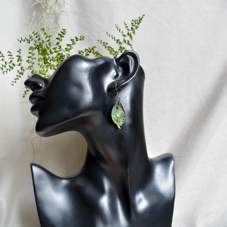 electroformed-leaf-copper-earrings-pociecha-jewelry-11.jpg