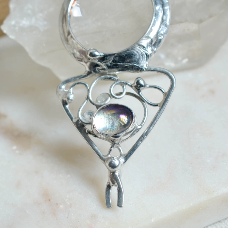 loupe-magnifaing-glass-necklace-soldered-jewelry-Pociecha-Jewelry-5.jpg